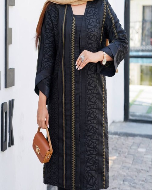  مانتو بلند آستین نواری مشخصات