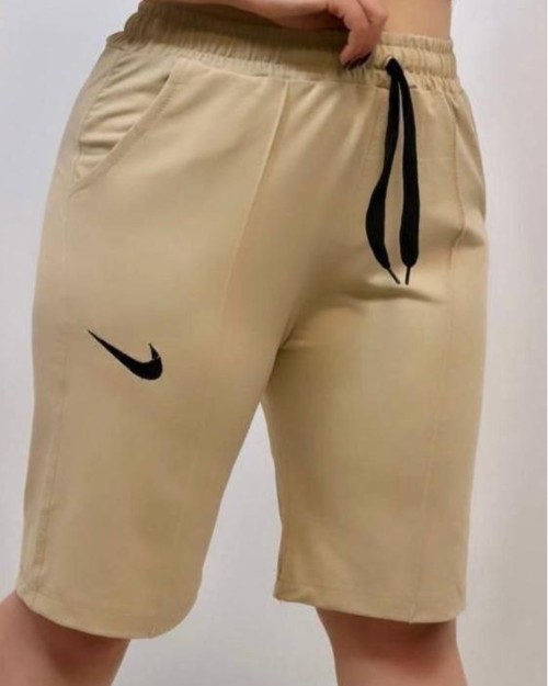  شورتک نایک خط اتو مشخصات